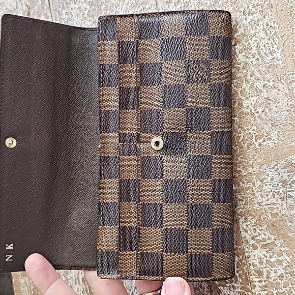 Louis Vuitton Damier Ebene Wallet - Picture 8 of 17